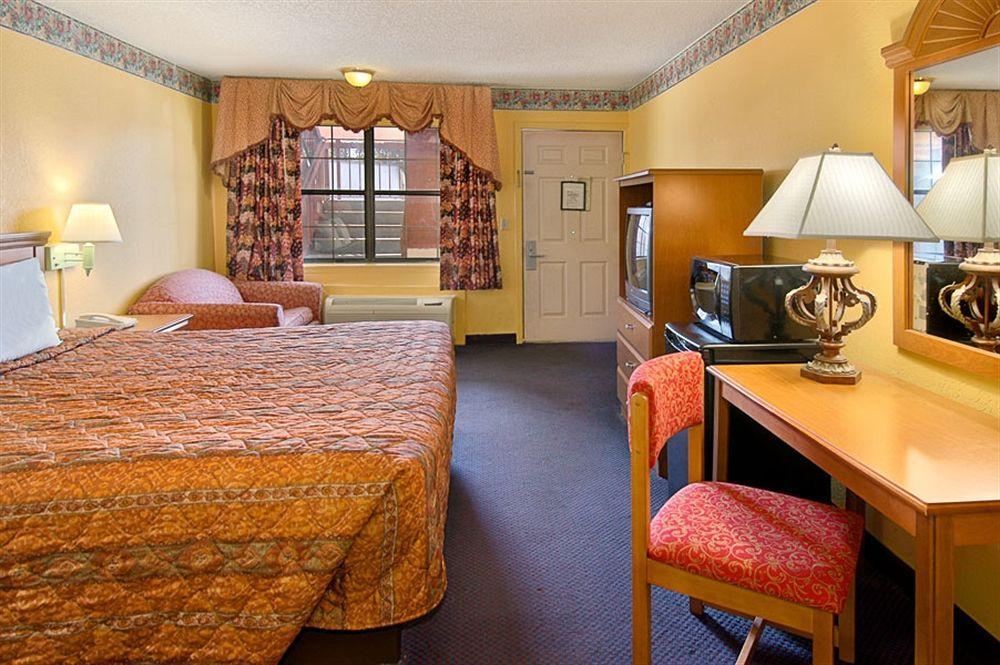 Budget Inn Of Джаспър Екстериор снимка