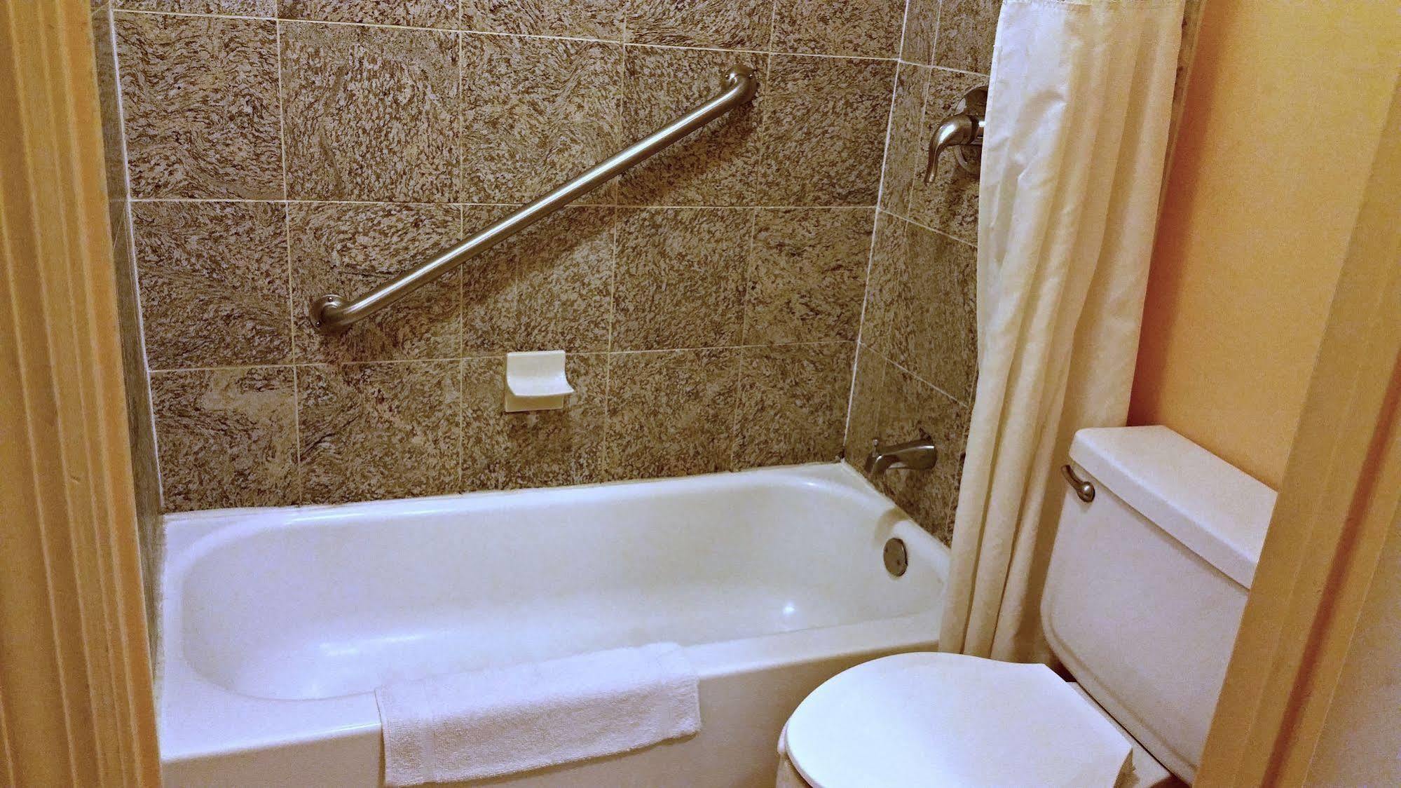 Budget Inn Of Джаспър Екстериор снимка